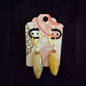 Chic Cream Drop Earrings